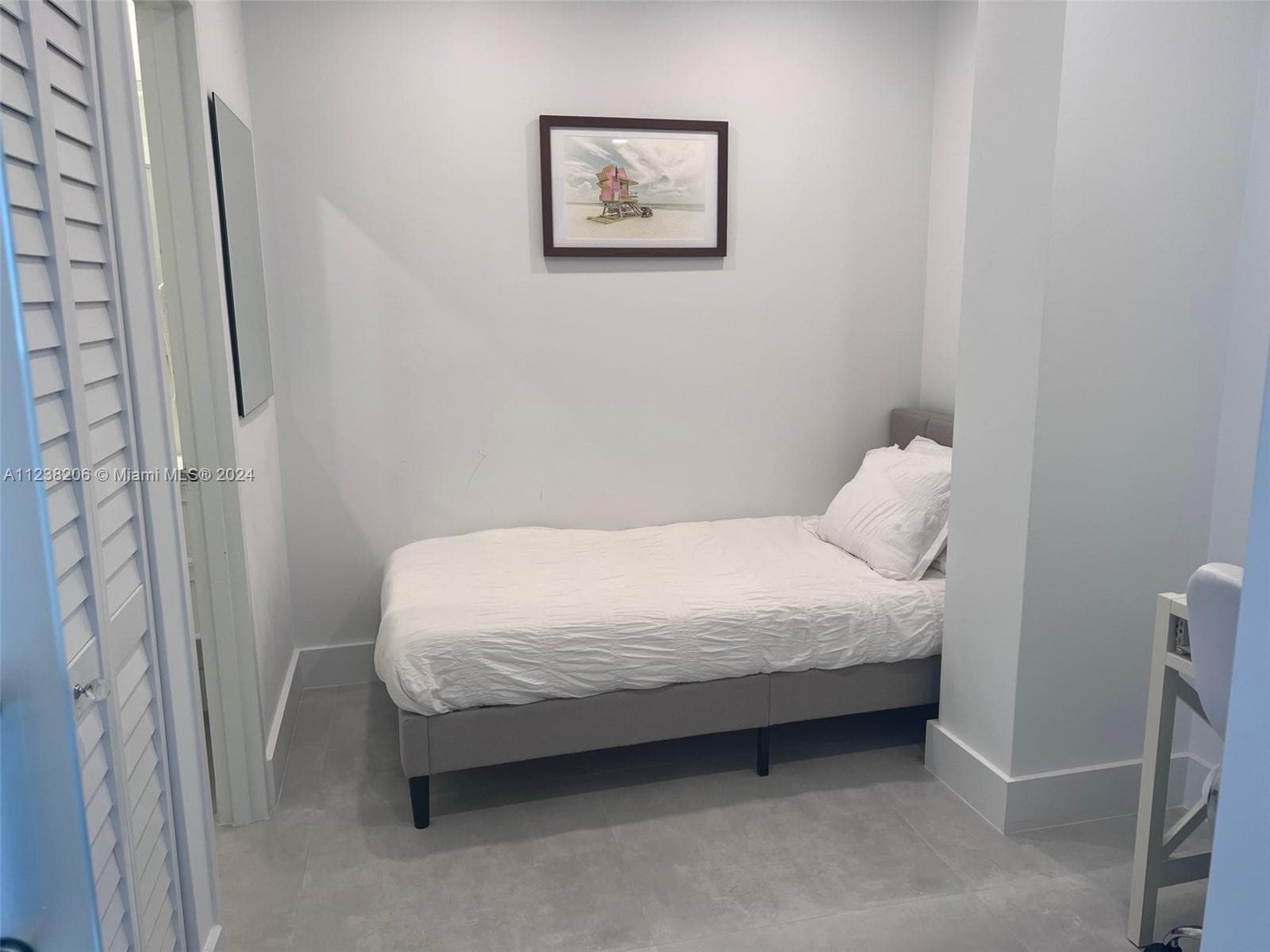 100 Lincoln Rd # 1608, Miami Beach FL 33139 — 12