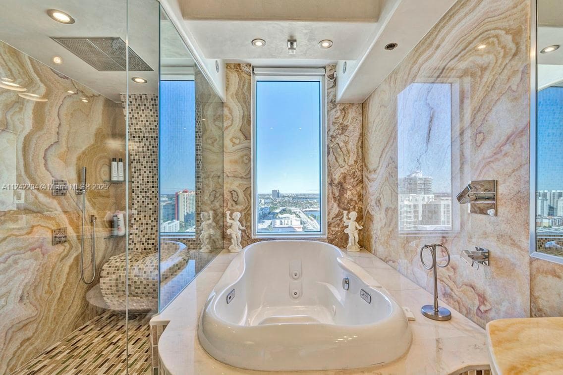 16699 Collins Ave # 2508, Sunny Isles Beach FL 33160 — 17