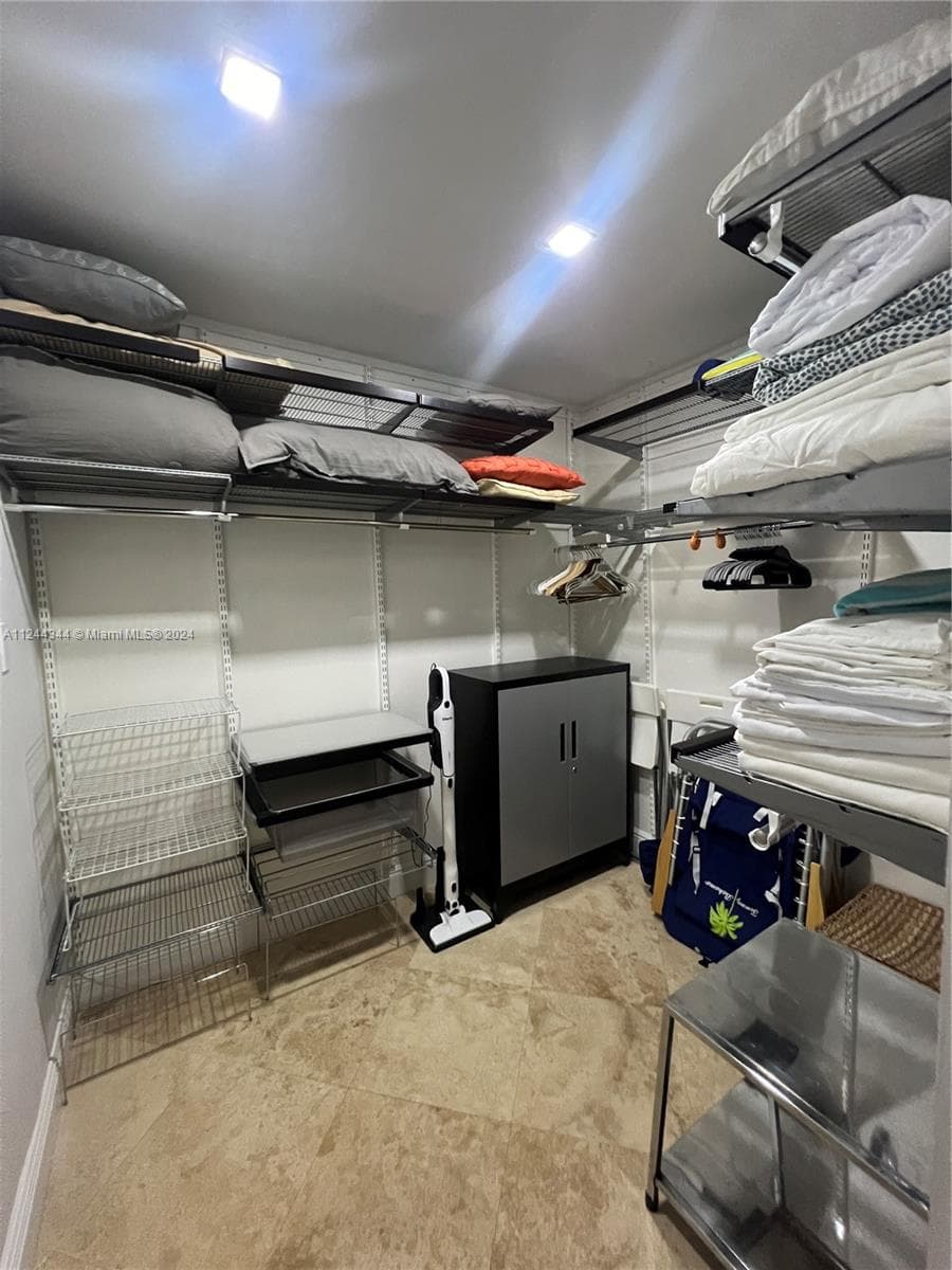 6917 Collins Ave # 809, Miami Beach FL 33141 — 24