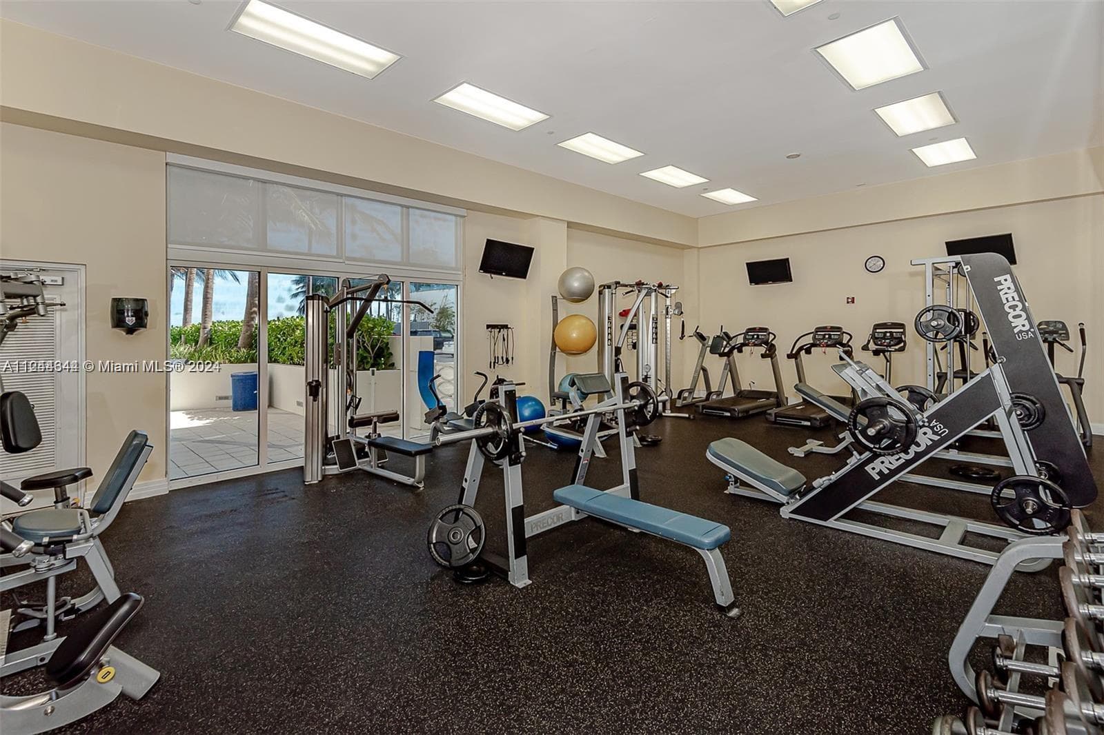 6917 Collins Ave # 809, Miami Beach FL 33141 — 41