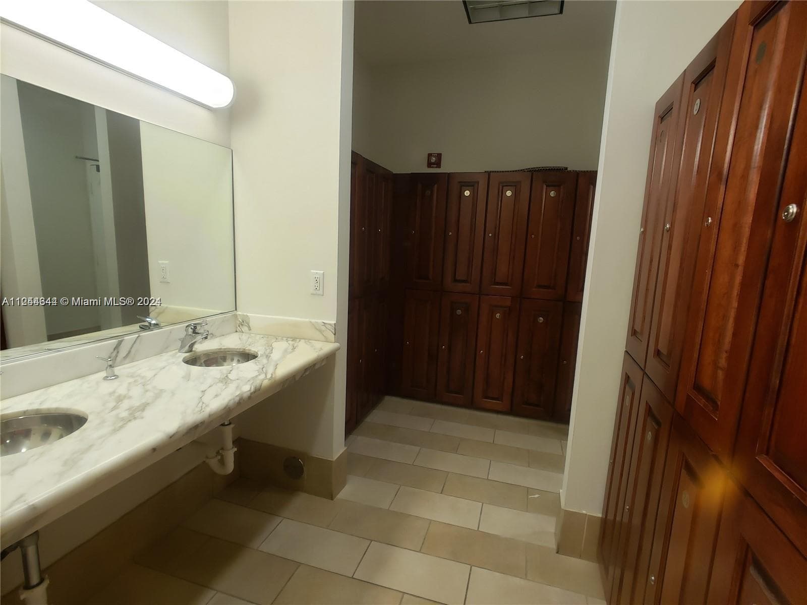 6917 Collins Ave # 809, Miami Beach FL 33141 — 40