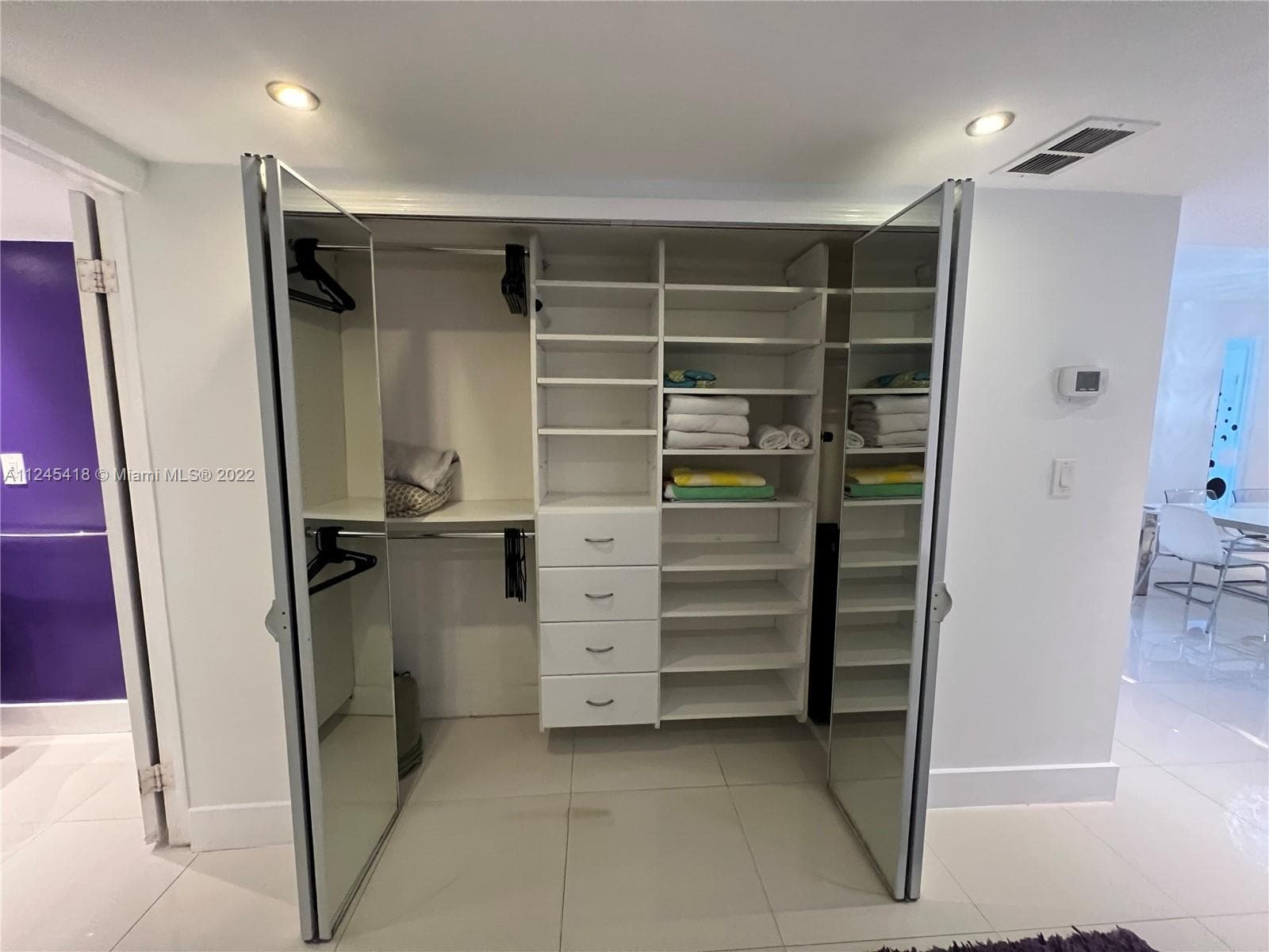 5161 Collins Ave # 309, Miami Beach FL 33140 — 7