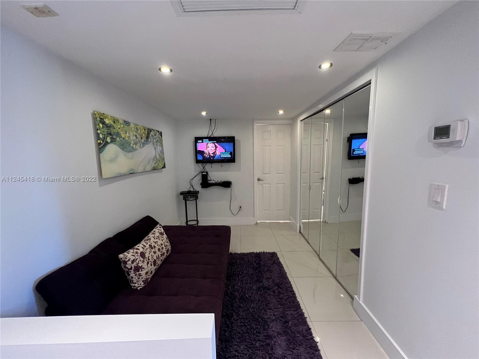 5161 Collins Ave # 309, Miami Beach FL 33140 — 3