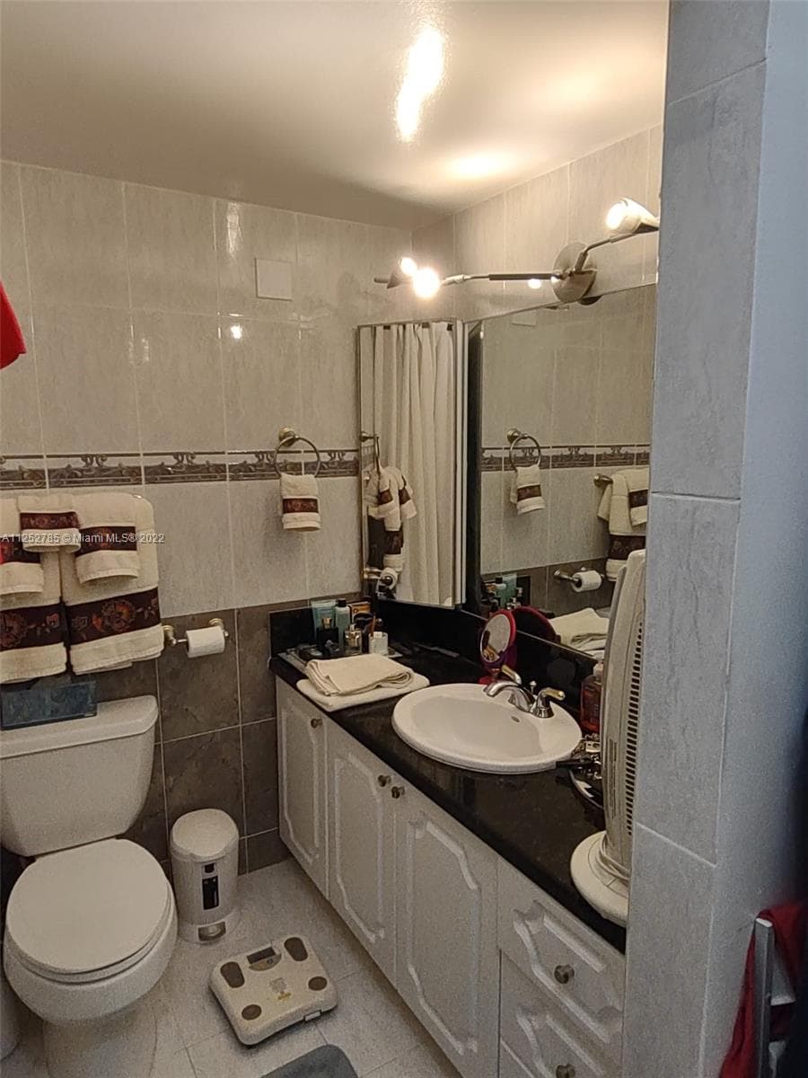 4747 Collins Ave # 107, Miami Beach FL 33140 — 13