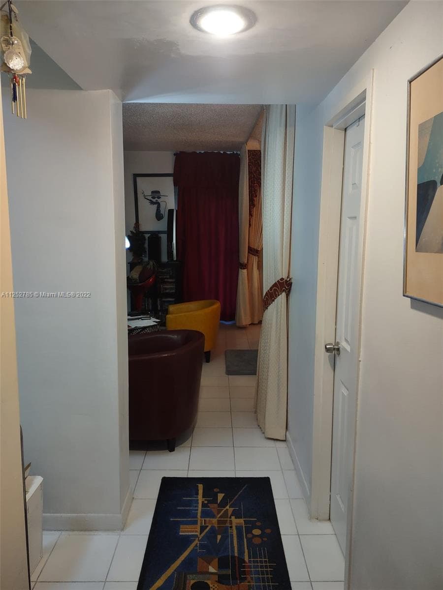 4747 Collins Ave # 107, Miami Beach FL 33140 — 5