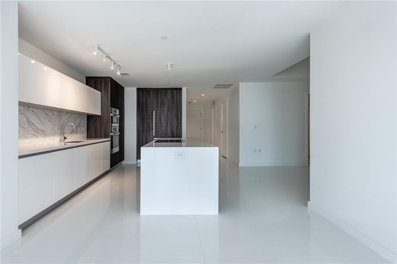 851 NE 1st Avenue # 1912, Miami FL 33132 — 3