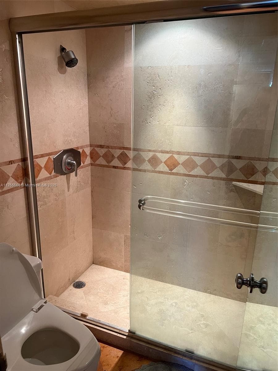100 Lincoln Rd # 1228, Miami Beach FL 33139 — 27