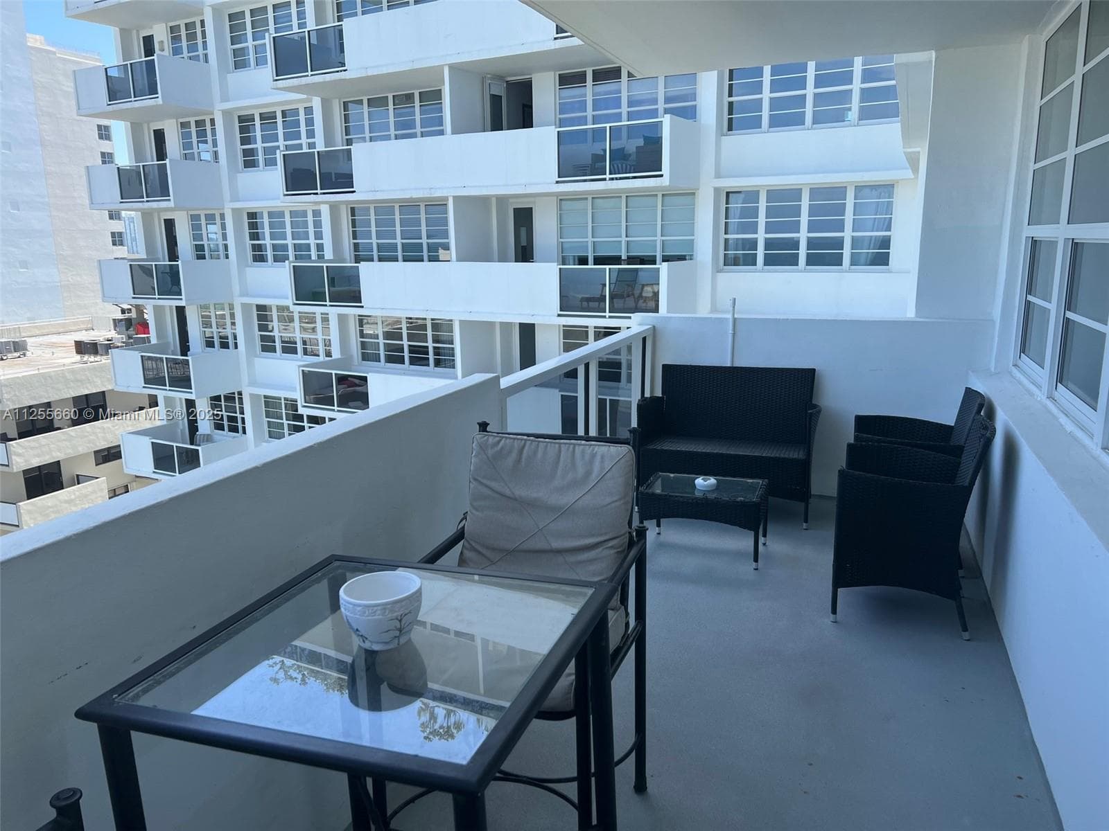 100 Lincoln Rd # 1228, Miami Beach FL 33139 — 3