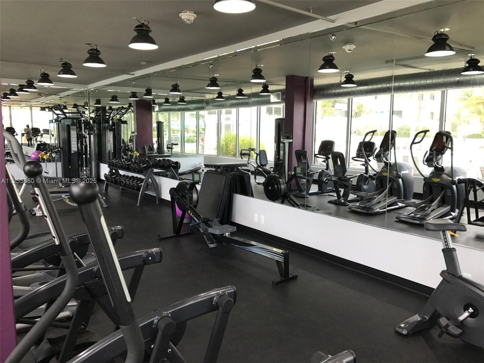 100 Lincoln Rd # 1228, Miami Beach FL 33139 — 61