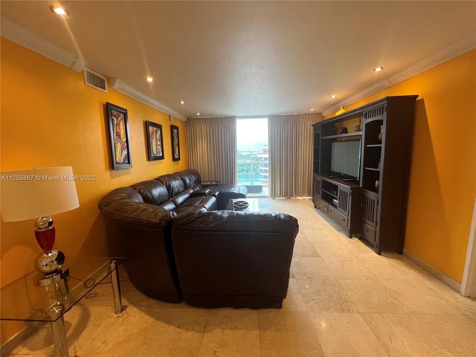 5161 Collins Ave # 1711, Miami Beach FL 33140 — 6