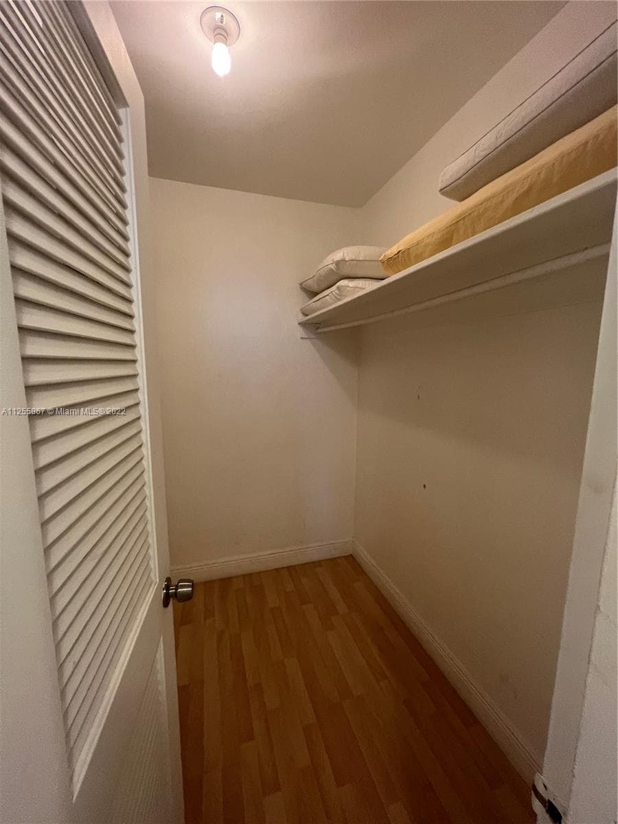 5161 Collins Ave # 1711, Miami Beach FL 33140 — 12