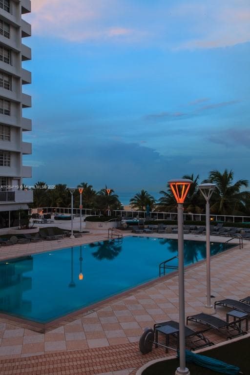 100 Lincoln Rd # 943, Miami Beach FL 33139 — 2