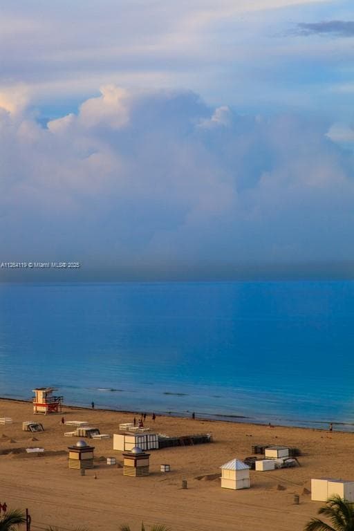 100 Lincoln Rd # 943, Miami Beach FL 33139 — 6