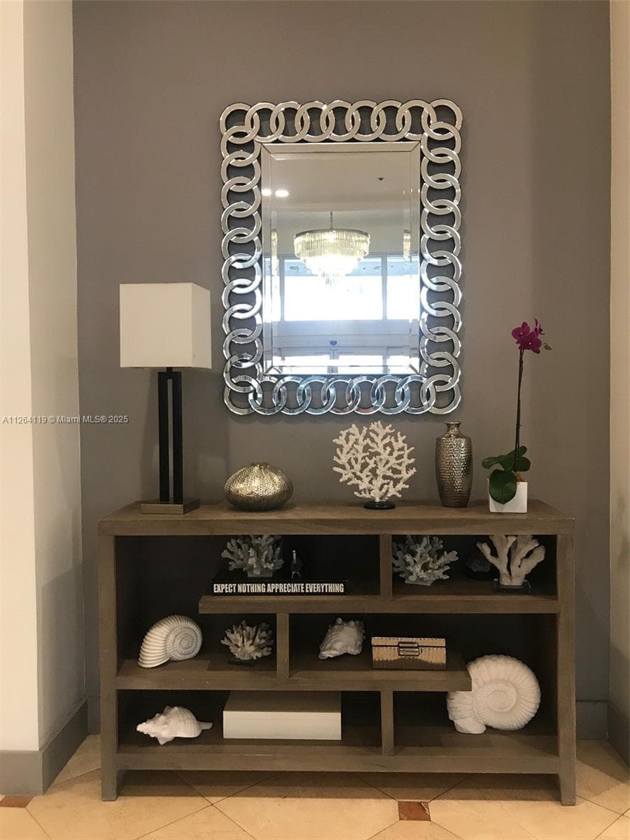 100 Lincoln Rd # 943, Miami Beach FL 33139 — 26