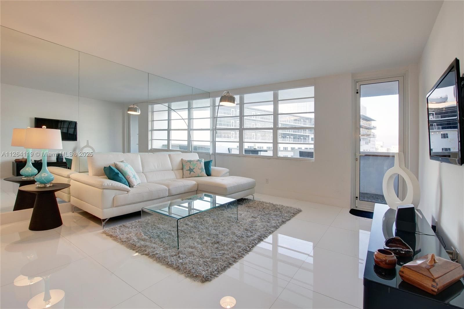 100 Lincoln Rd # 943, Miami Beach FL 33139 — 15
