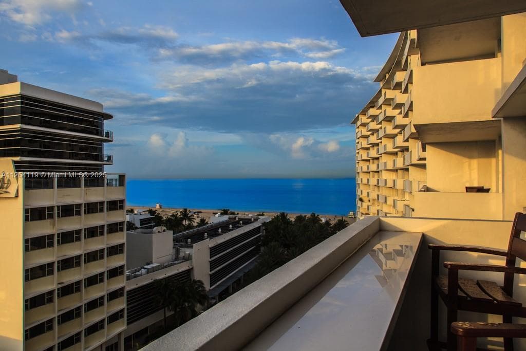 100 Lincoln Rd # 943, Miami Beach FL 33139 — 8