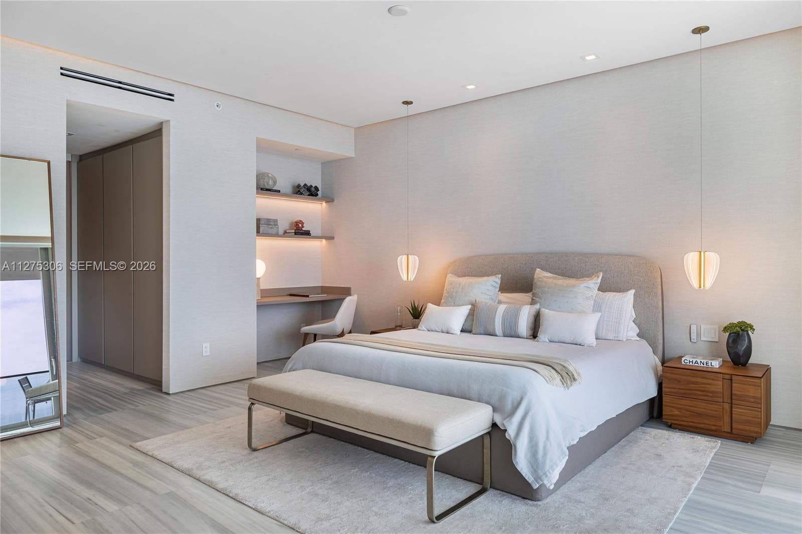 18975 E Collins Ave # 3802, Sunny Isles Beach FL 33160 — 17