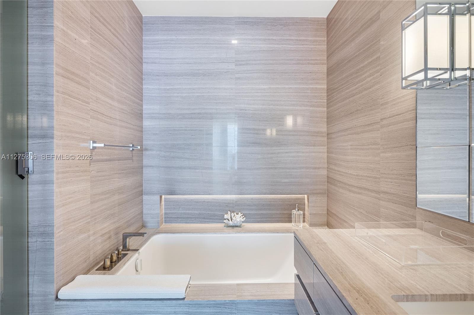 18975 E Collins Ave # 3802, Sunny Isles Beach FL 33160 — 22