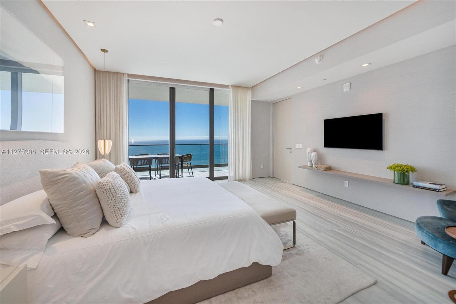 18975 E Collins Ave # 3802, Sunny Isles Beach FL 33160 — 18