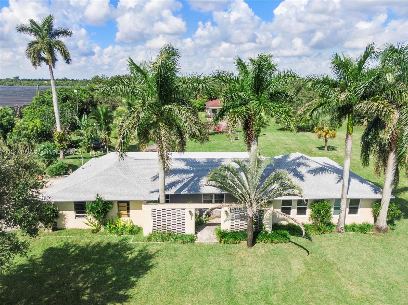 25950 SW 187 AVE, Homestead FL 33031 — 35