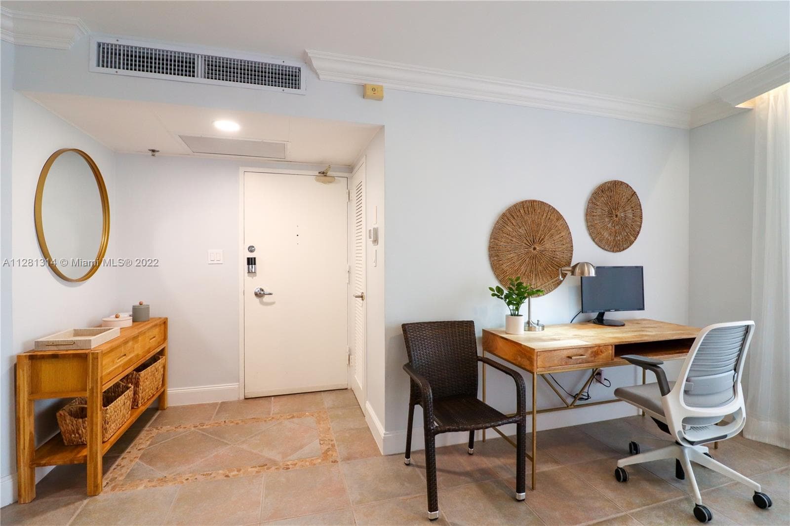 5161 Collins Ave # 404, Miami Beach FL 33140 — 2