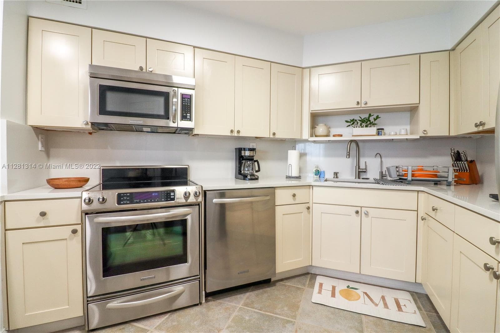 5161 Collins Ave # 404, Miami Beach FL 33140 — 17