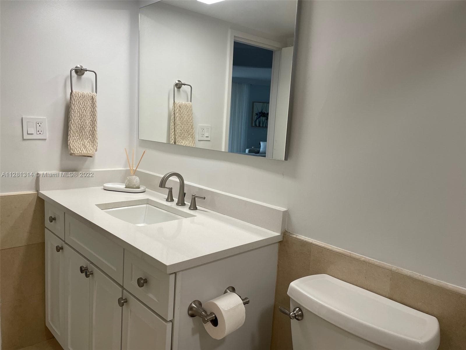 5161 Collins Ave # 404, Miami Beach FL 33140 — 16