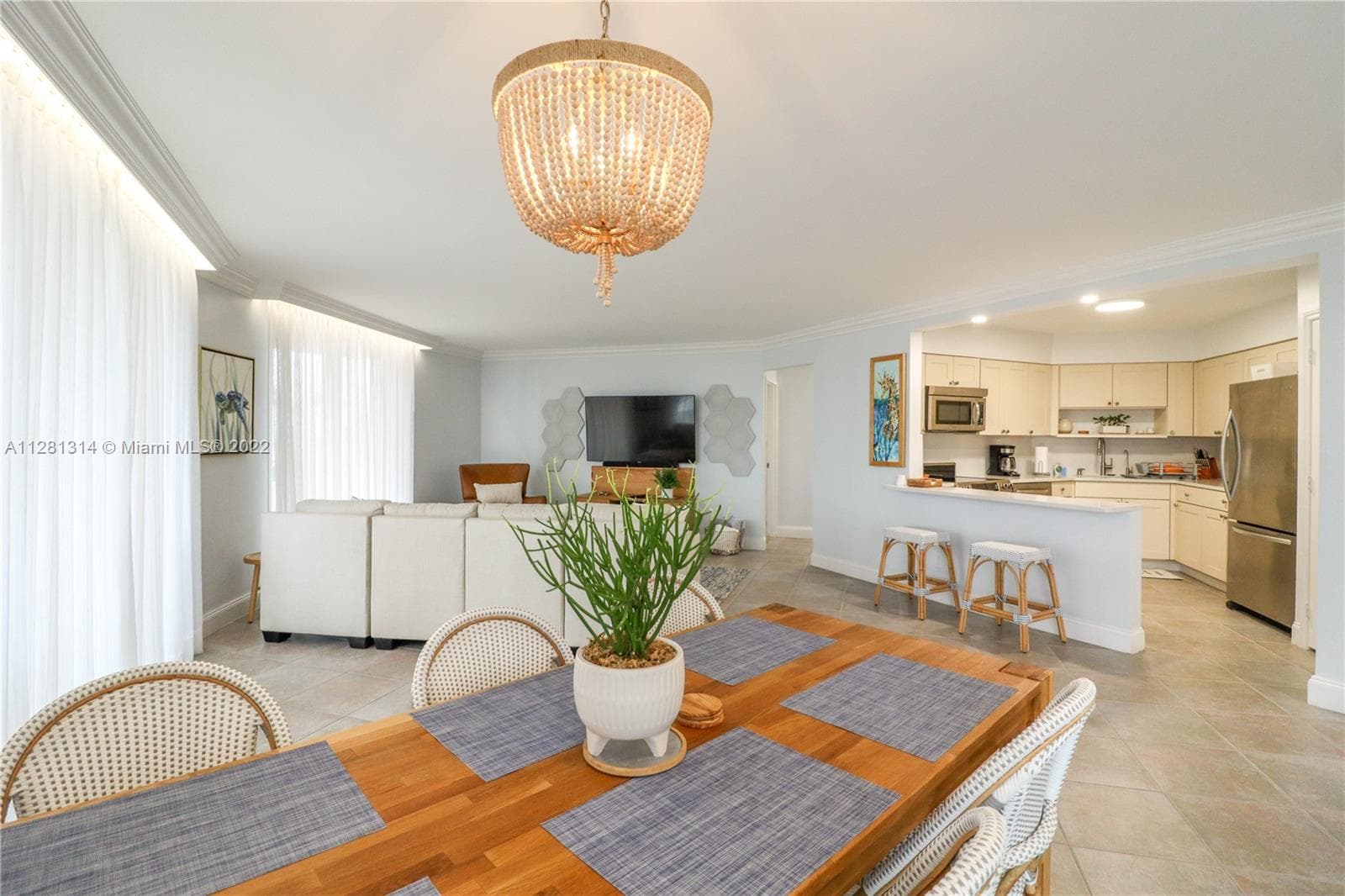 5161 Collins Ave # 404, Miami Beach FL 33140 — 5