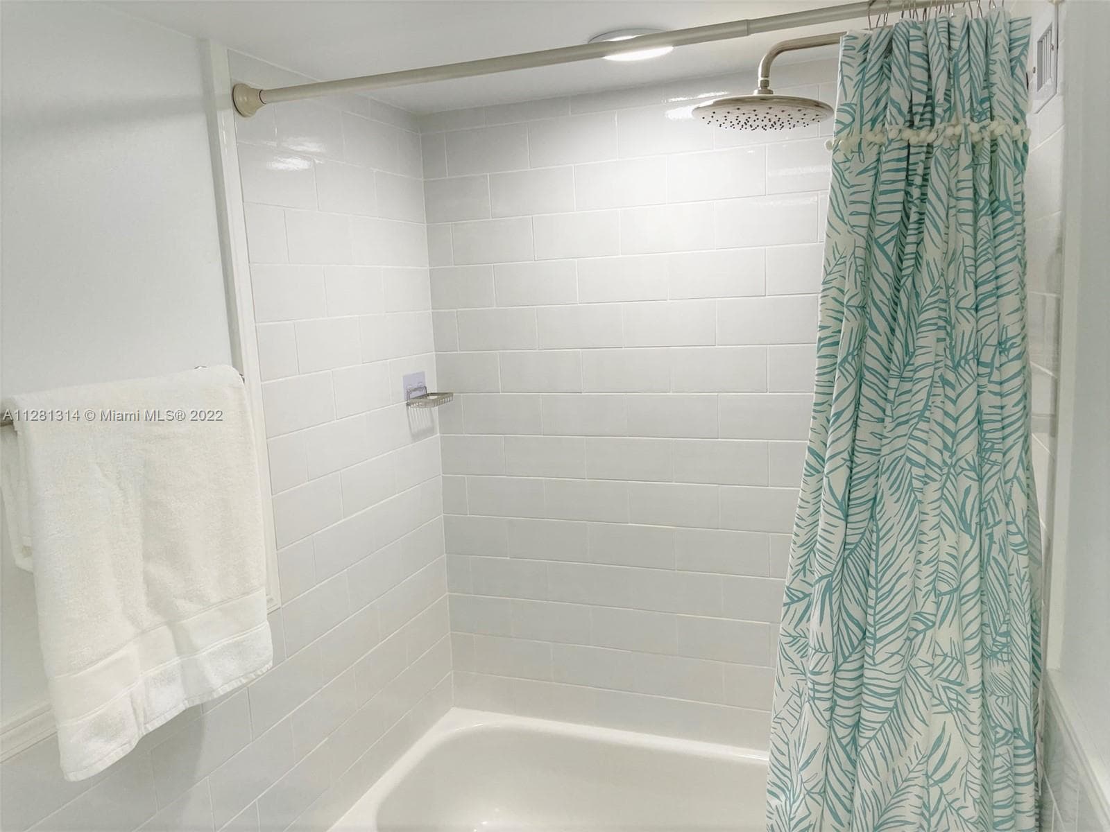 5161 Collins Ave # 404, Miami Beach FL 33140 — 11