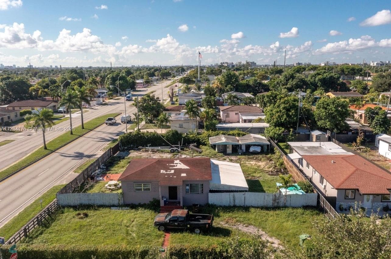 782 E 37th St, Hialeah FL 33013 — 46