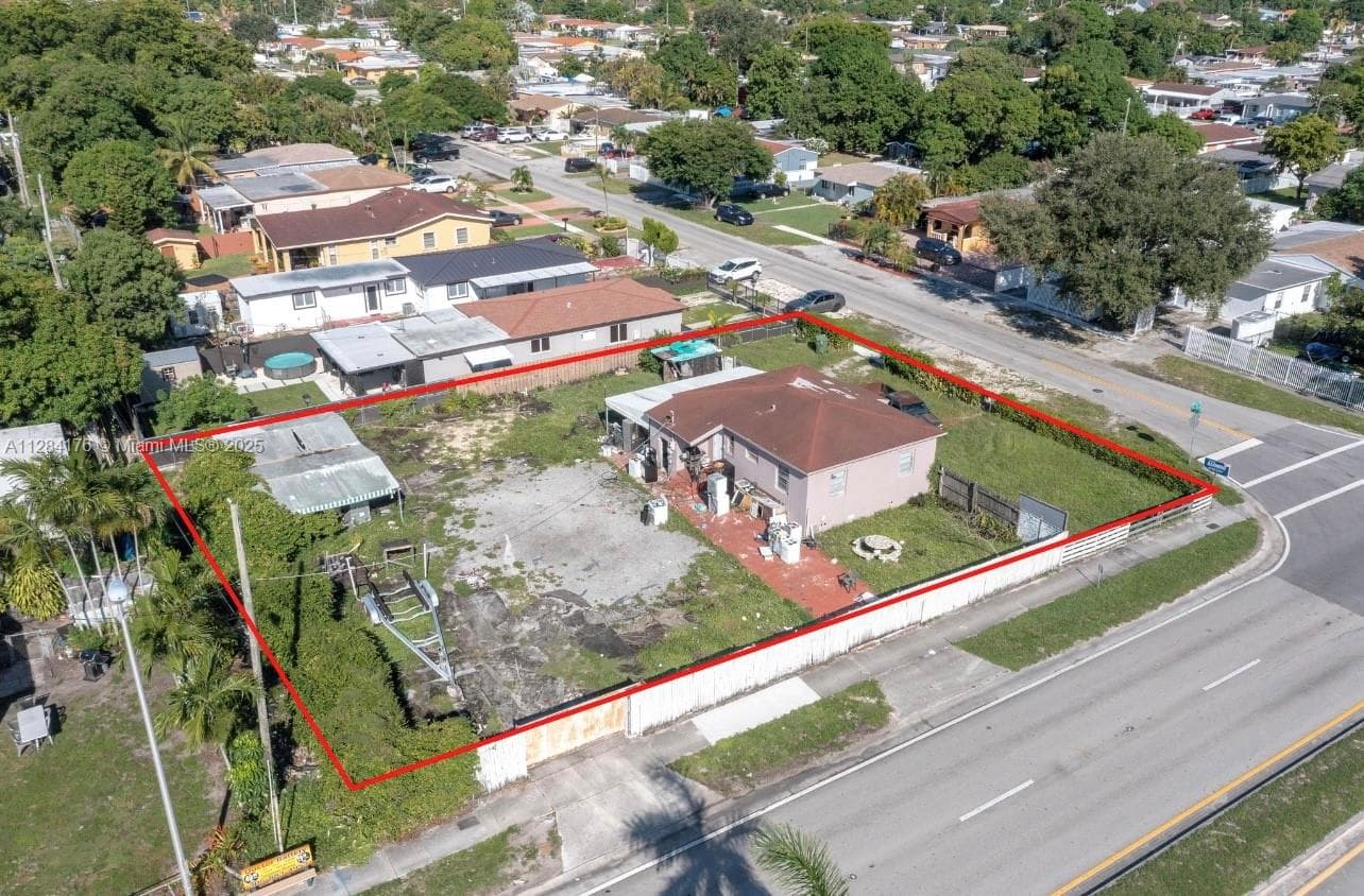 782 E 37th St, Hialeah FL 33013 — 26