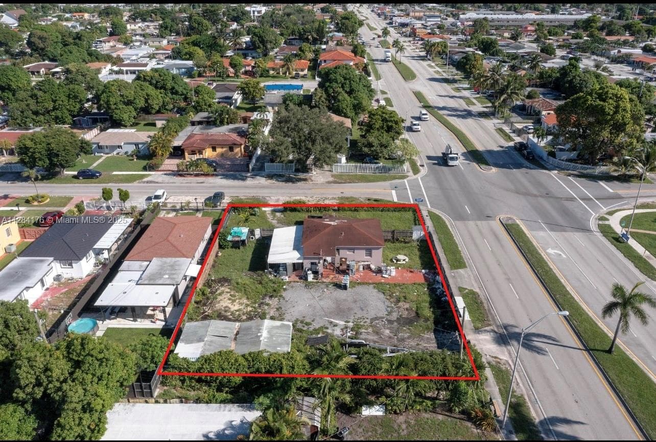 782 E 37th St, Hialeah FL 33013 — 28