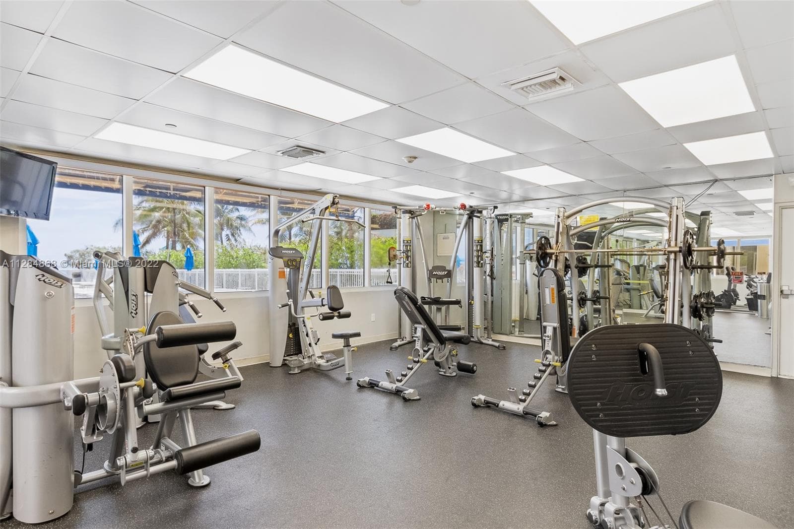 19201 Collins Ave # 641, Sunny Isles Beach FL 33160 — 24