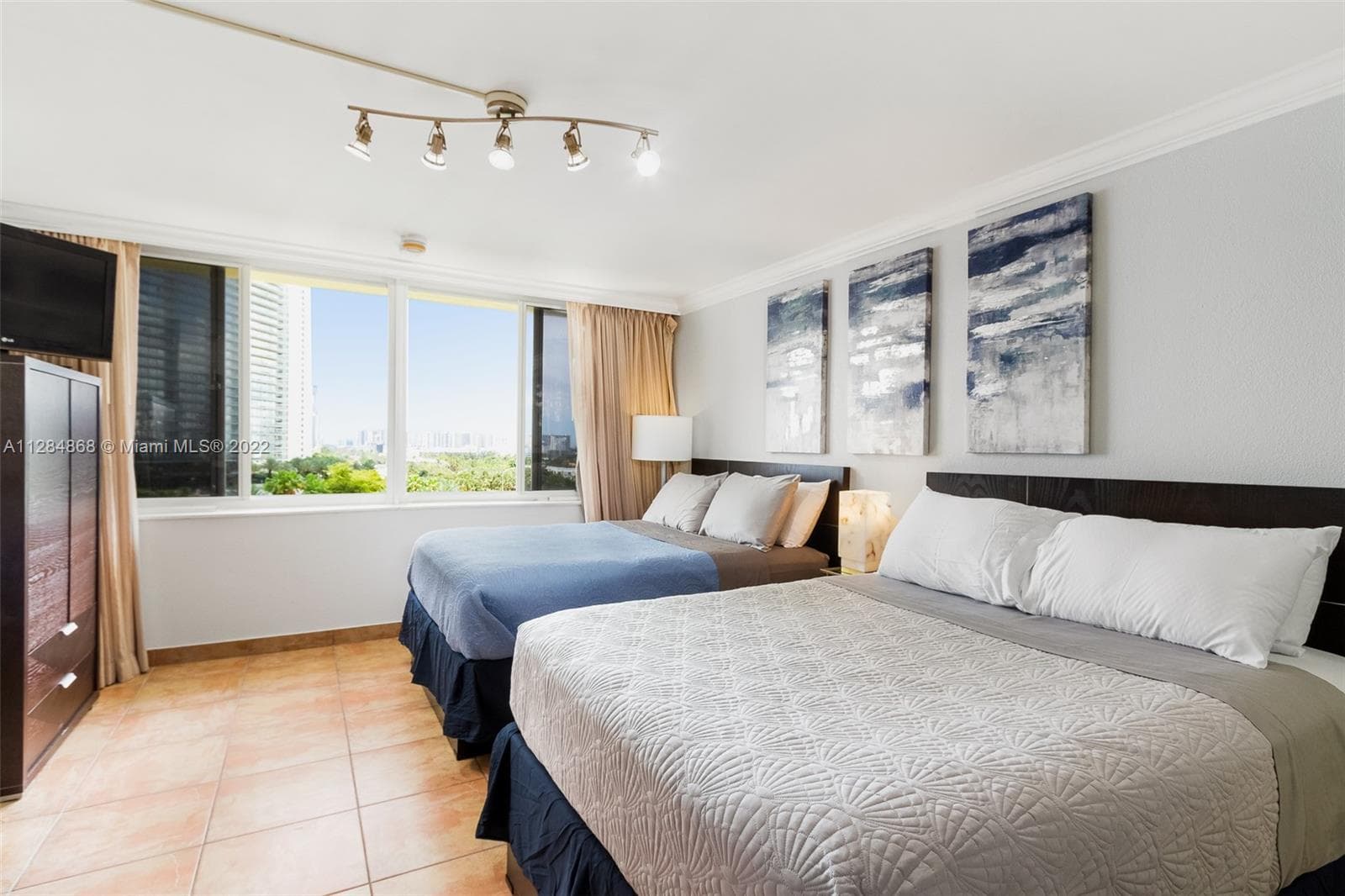19201 Collins Ave # 641, Sunny Isles Beach FL 33160 — 4