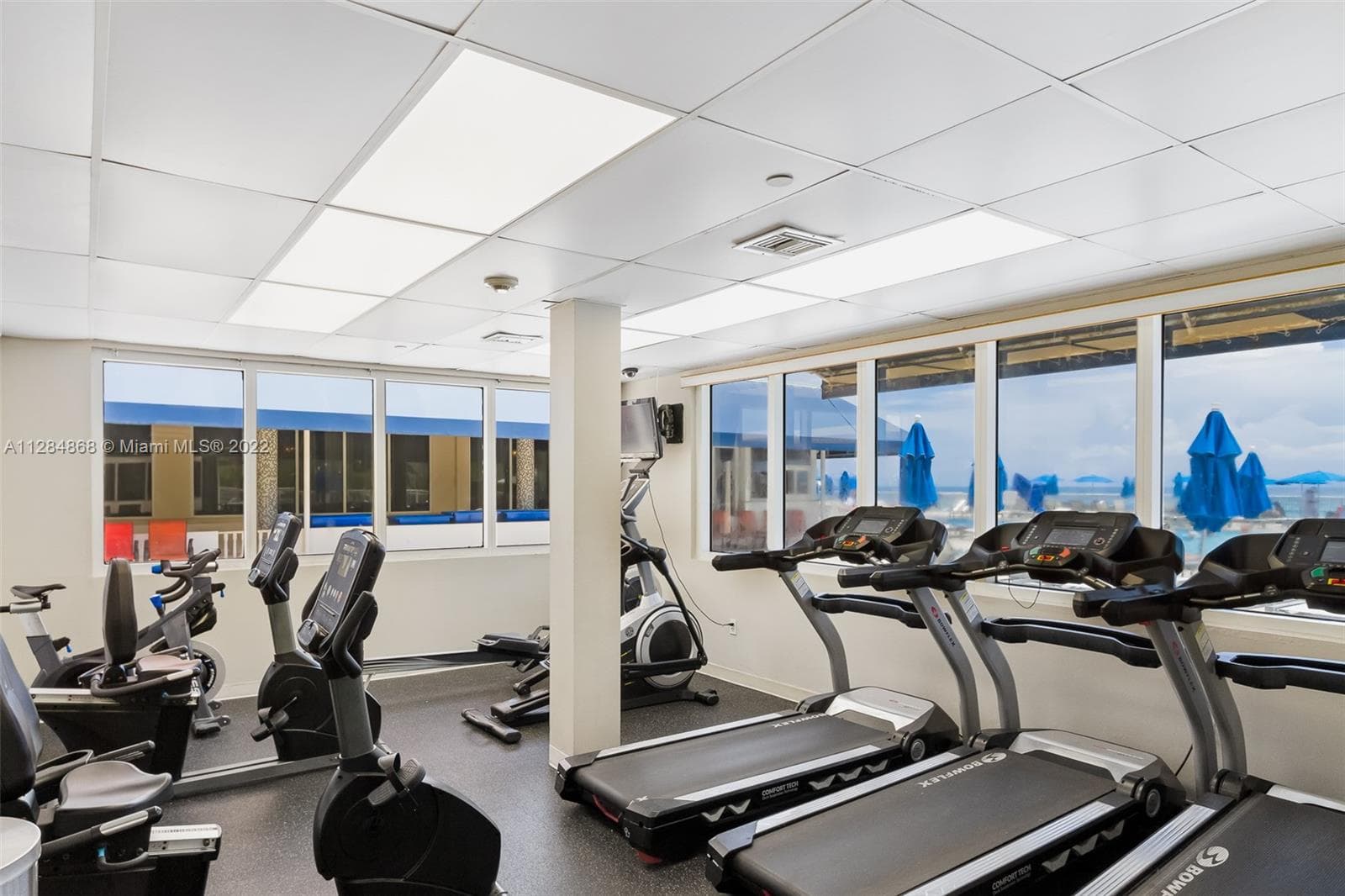 19201 Collins Ave # 641, Sunny Isles Beach FL 33160 — 25