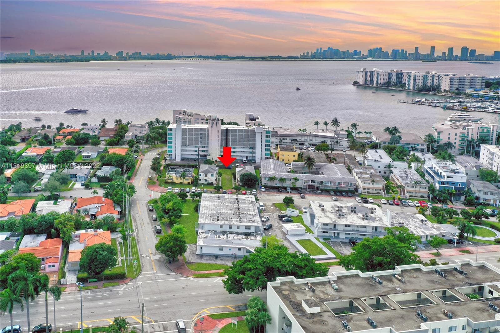 1910 and 1920 Biarritz Dr, Miami Beach FL 33141 — 27