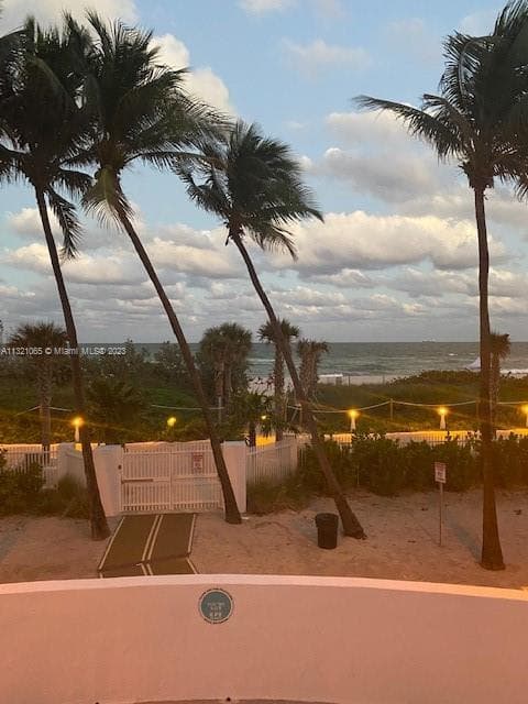 5151 Collins Ave # 1036, Miami Beach FL 33140 — 16