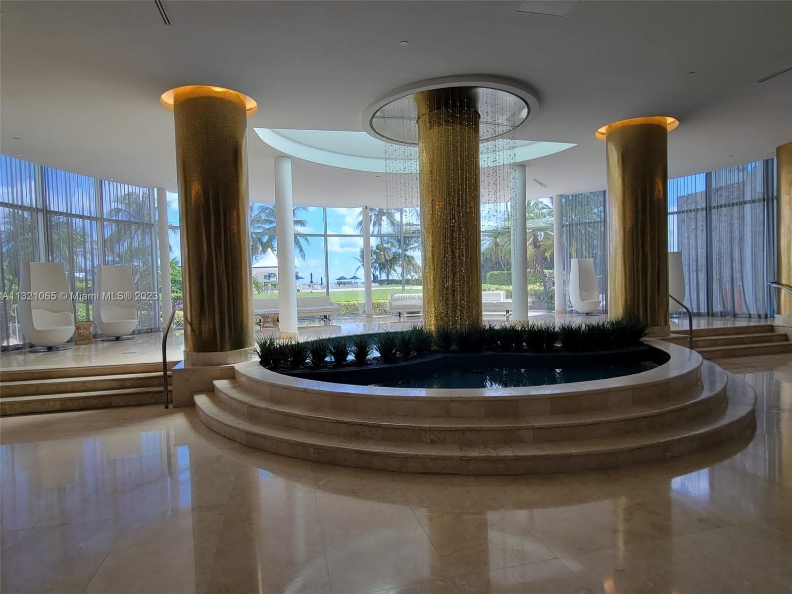 5151 Collins Ave # 1036, Miami Beach FL 33140 — 1