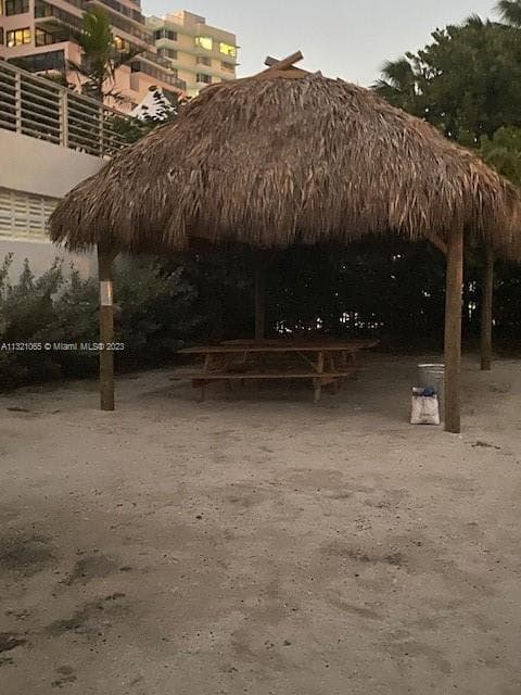 5151 Collins Ave # 1036, Miami Beach FL 33140 — 18