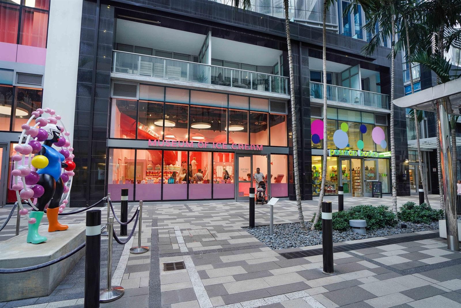 851 NE 1st Avenue # 812, Miami FL 33132 — 23