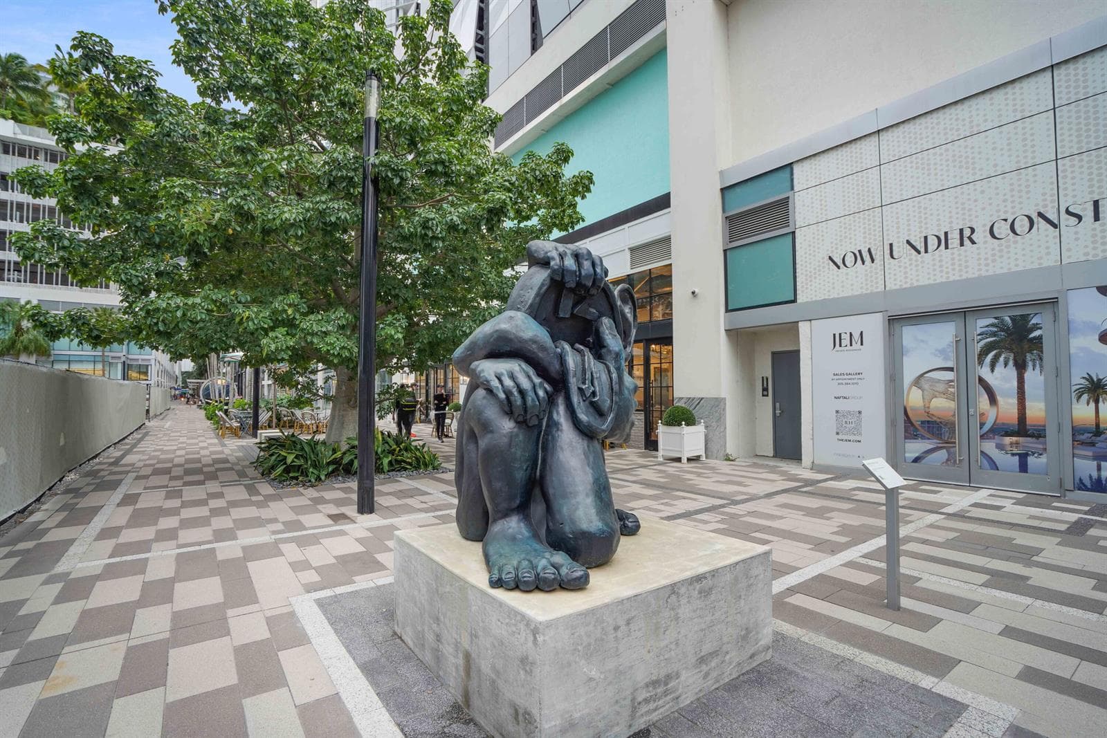 851 NE 1st Avenue # 812, Miami FL 33132 — 27