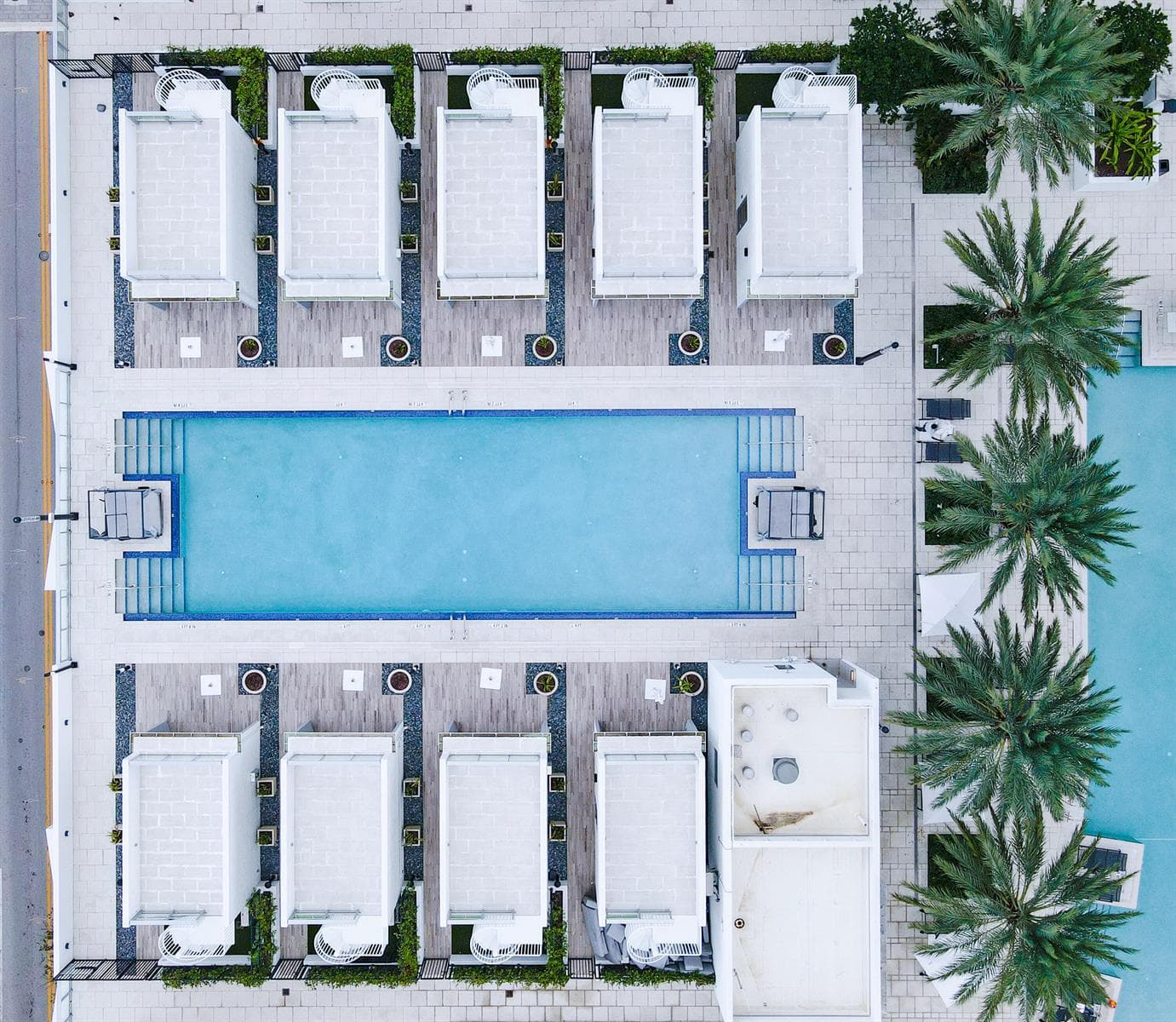 851 NE 1st Avenue # 812, Miami FL 33132 — 53