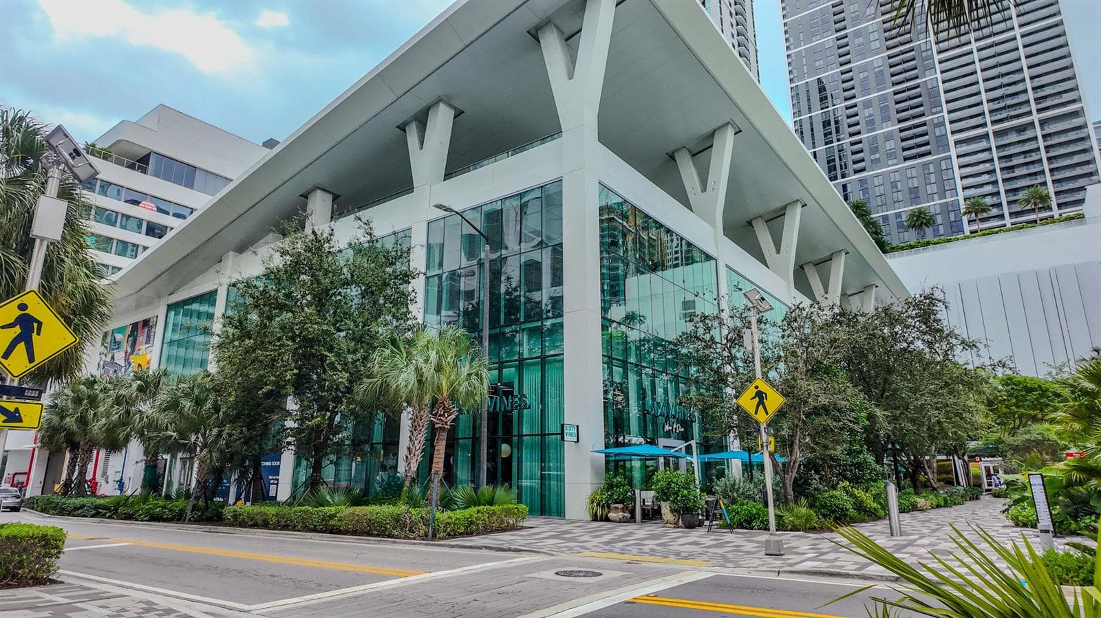 851 NE 1st Avenue # 812, Miami FL 33132 — 22