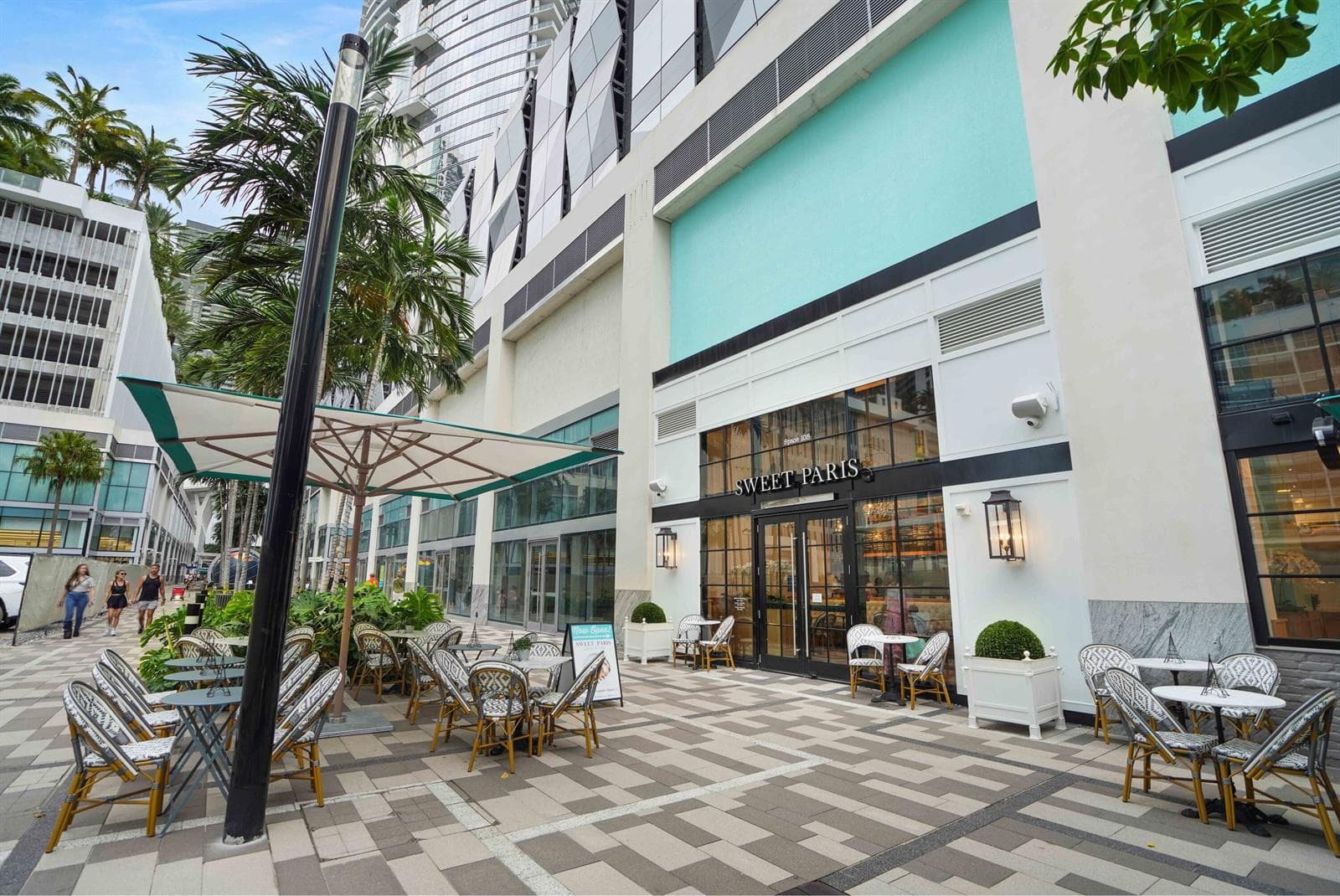 851 NE 1st Avenue # 812, Miami FL 33132 — 75