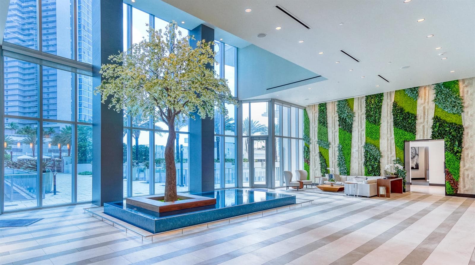 851 NE 1st Avenue # 812, Miami FL 33132 — 51