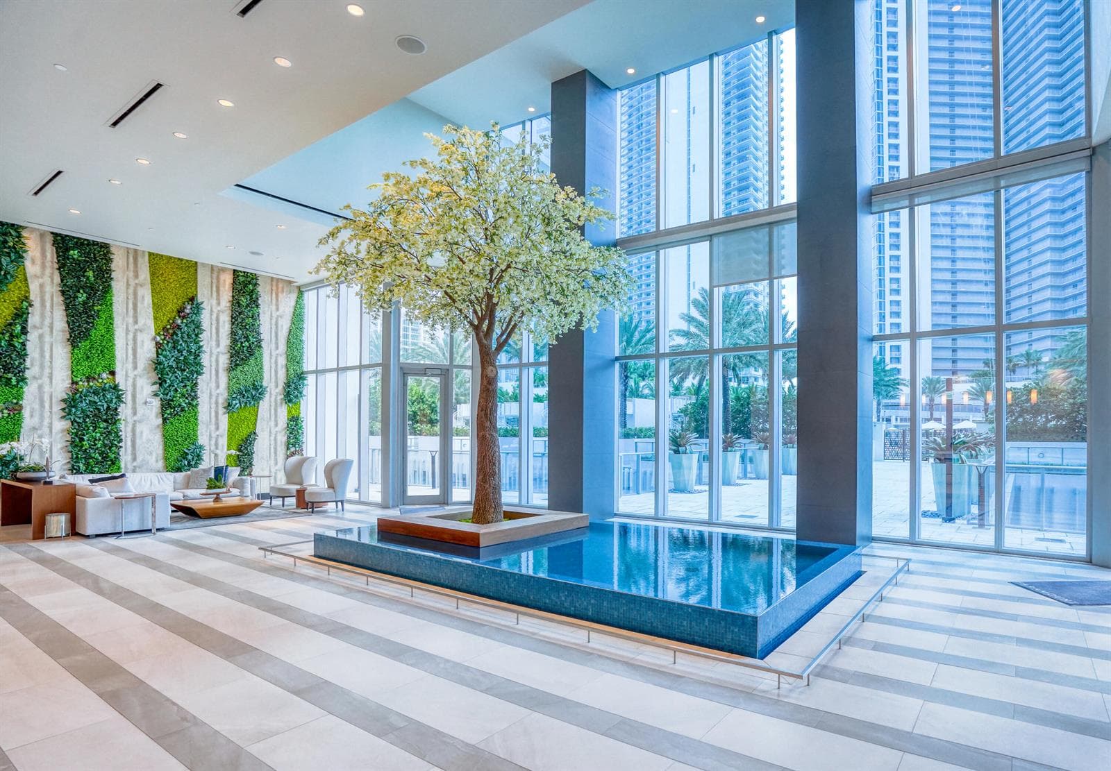 851 NE 1st Avenue # 812, Miami FL 33132 — 15