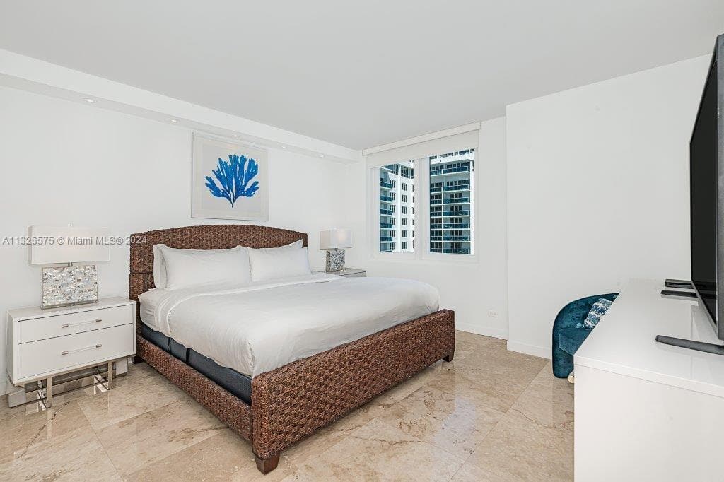 2301 Collins Ave # 1117, Miami Beach FL 33139 — 9