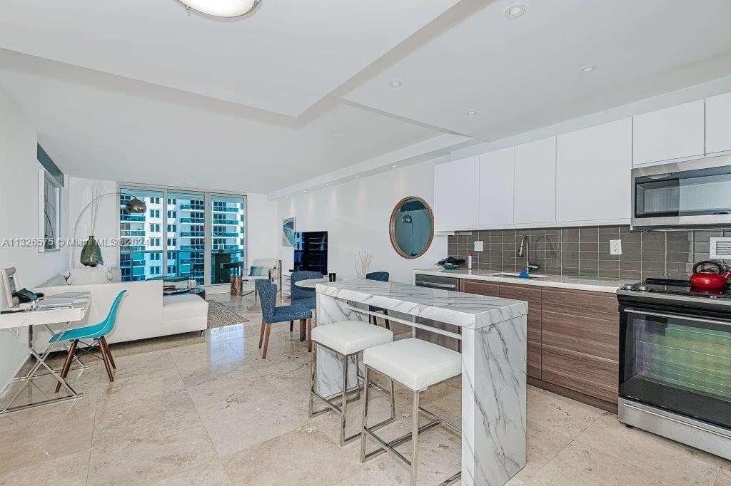 2301 Collins Ave # 1117, Miami Beach FL 33139 — 14