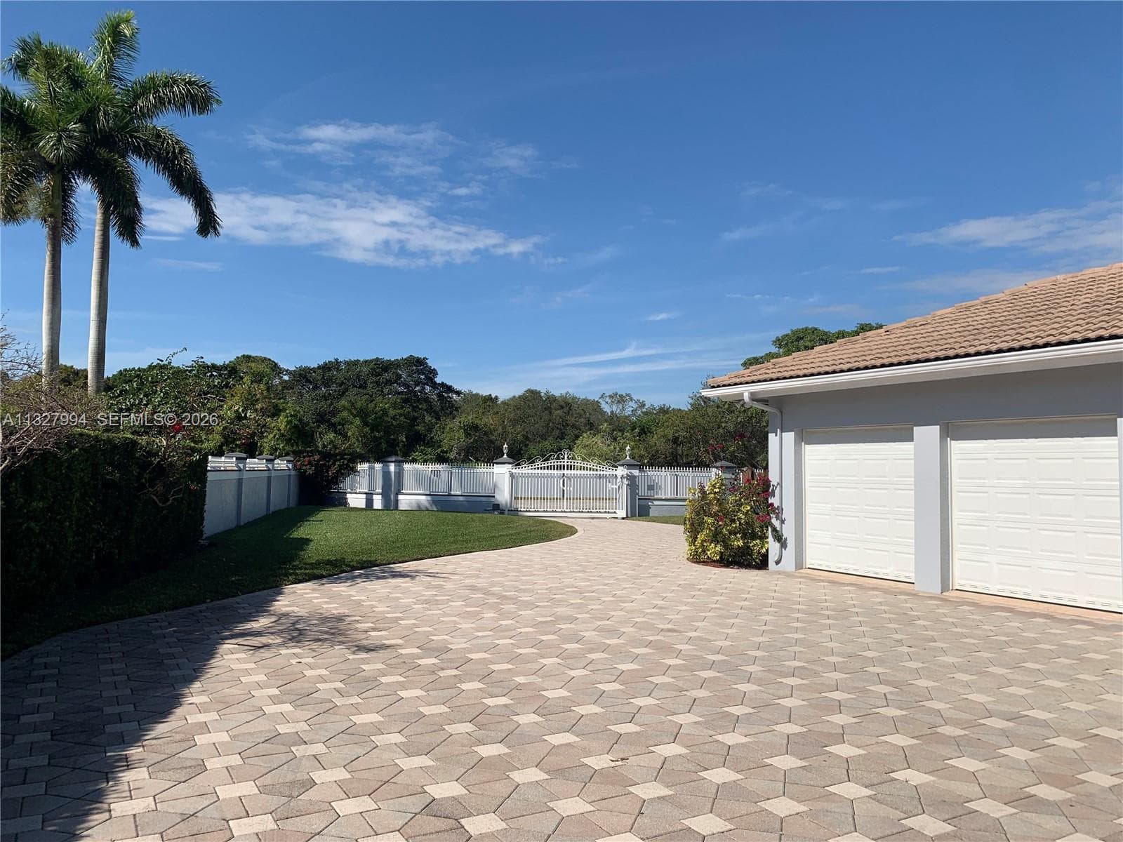 7625 SW 75th Ave, Miami FL 33143 — 6