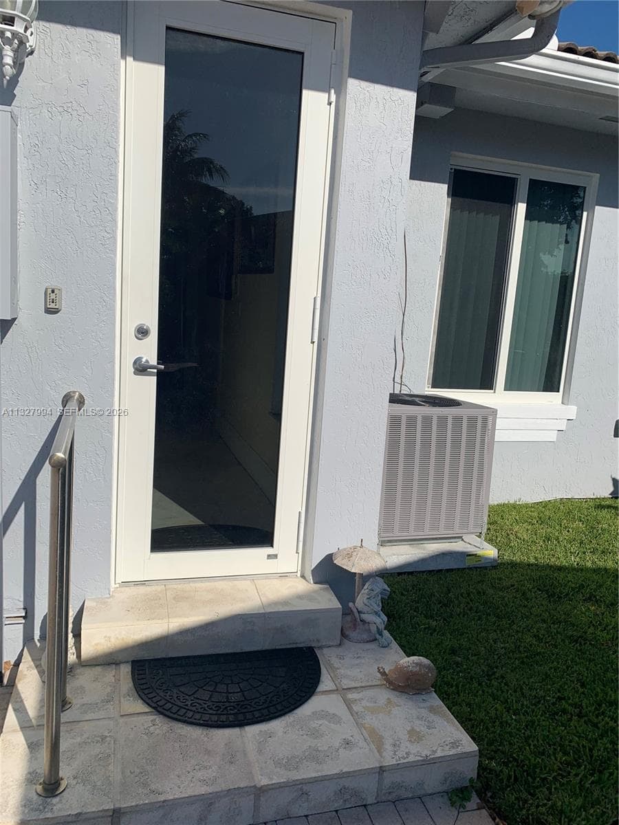 7625 SW 75th Ave, Miami FL 33143 — 42